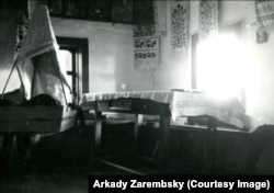 Дом украинских переселенцев в селе Снегуровка, Амурского округа. 1929 год