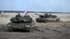 Польша передала Украине 325 танков