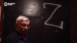 Дело Олега Орлова из "Мемориала": за что его судят в России и почему на его двери нарисовали букву Z?