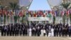 Коллективное фото лидеров стран-участниц конференции. Лукашенко крайний справа. Дубай, первое декабря 2023 года