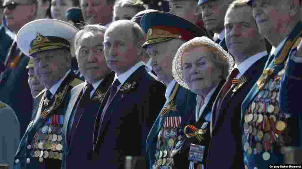 В 2016 году на День Победы в Москве приехал лишь президент Казахстана Нурсултан Назарбаев