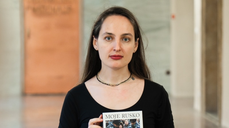 Минюст внес в реестр "иноагентов" журналистов Елену Костюченко и Кирилла Кривошеева и юрлицо, связанное с правозащитниками