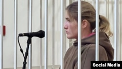 Алена Агафонова в зале суда