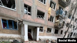 Последствия обстрела поселка Нью-Йорк в Донецкой области, 28 июня 2024 года