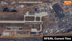 Иркутский авиационный завод, новый цех (вероятно, для истребителей) и строительство еще одного цеха. Спутниковые снимки Maxar Technologies и Planet Labs для проекта "Схемы", май 2023 года