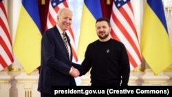 Президент США Джо Байден и президент Украины Владимир Зеленский в Киеве 20 февраля 2023 года