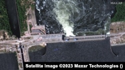 Спутниковые снимки Maxar: масштабы наводнения в Херсонской области после прорыва дамбы Каховской ГЭС
