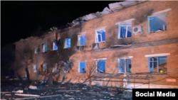 Разрушенная больница в селе Великий Бурлук, Харьковская область
