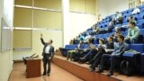 Студенты на лекции в Санкт-Петербургском академическом университете