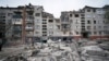 Число погибших из-за ракетного удара по многоэтажке в Славянске увеличилось до 11 человек