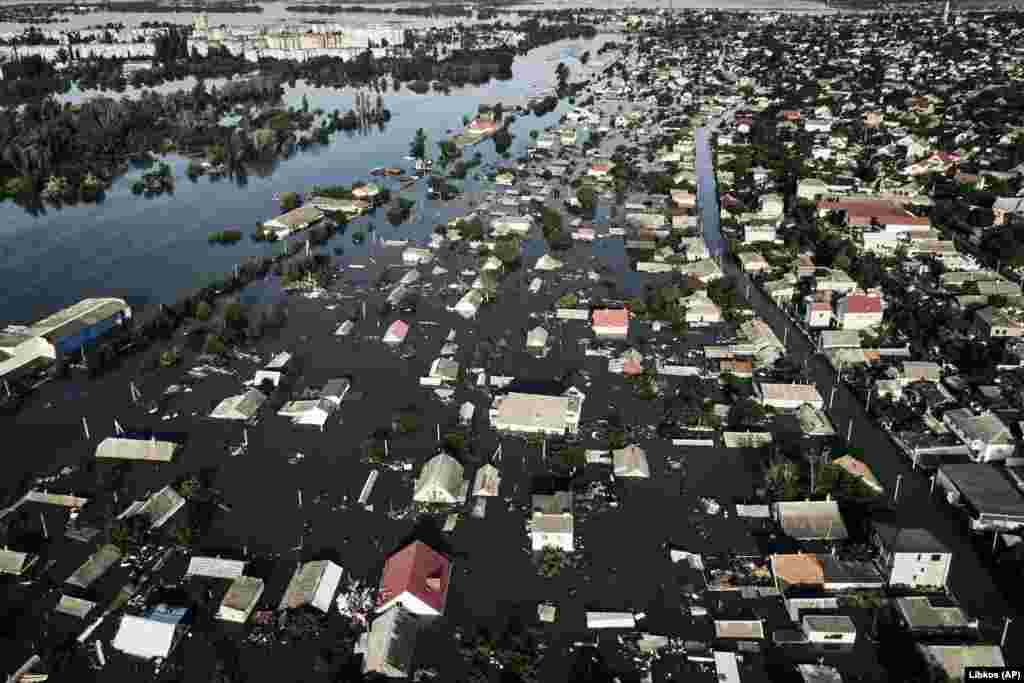 Затопленные улицы Херсона. 7 июня 2023 года