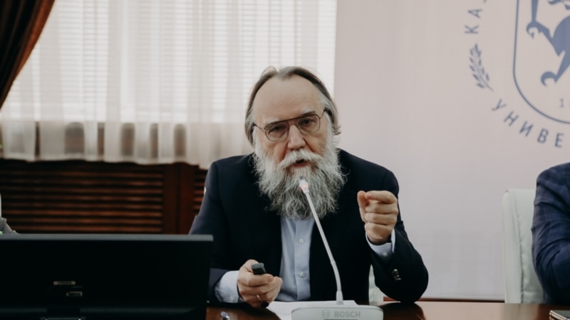 Великобритания ввела санкции против Дугина и z-канала "Рыбарь"