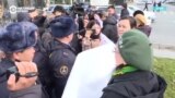 Больше года в центре Бишкека запрещены мирные собрания и митинги. Как с этим пытаются бороться?