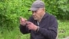 88-летний пенсионер пешком ушел из захваченного Очеретино: "Забрали паспорт, сказали: оформим гражданство России. А я не хочу, я украинец"