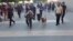 В Ереване стычки между протестующими и силовиками: 12 июня полиция разогнала толпу светошумовыми гранатами