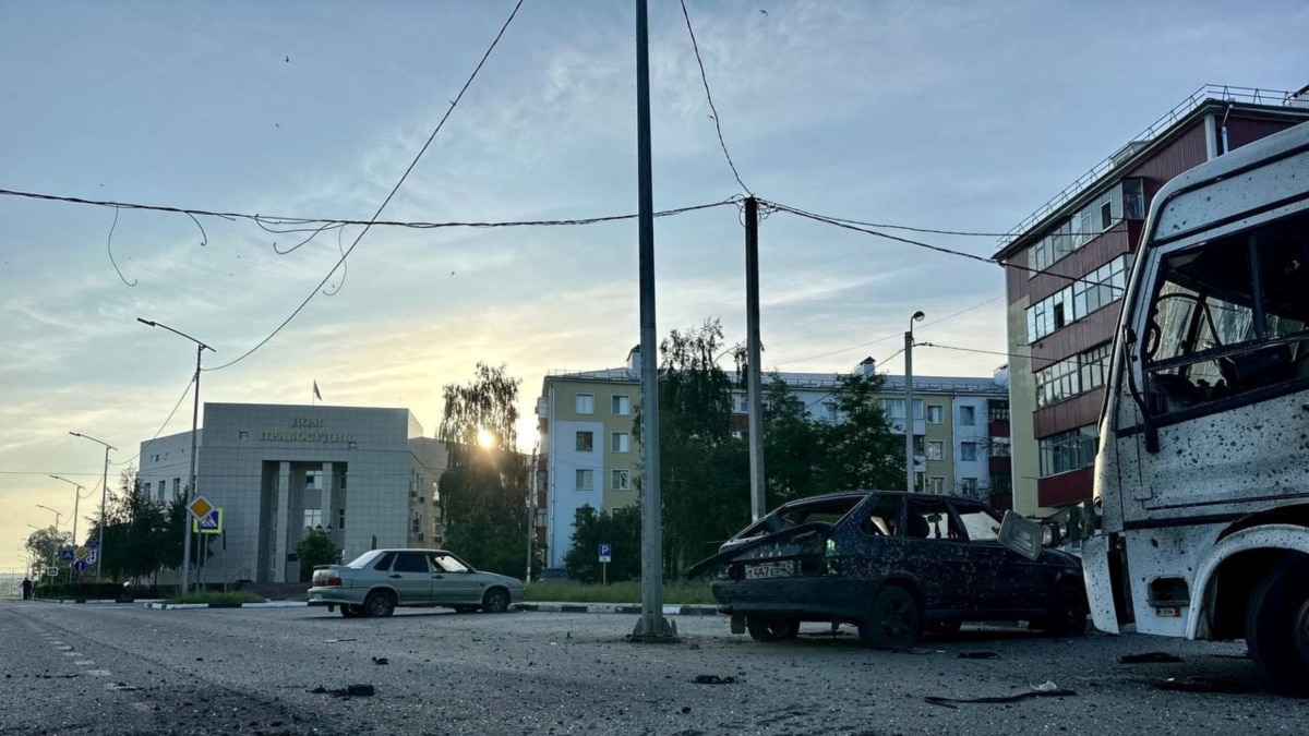 В результате атаки в Шебекино пострадали три человека, часть города и еще  два села остались без света – губернатор Белгородской области