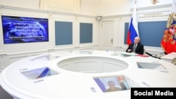 Владимир Путин провел тренировку сил ядерного сдерживания, во время которой отрабатывался "массированный ядерный удар в ответ на ядерный удар противника"