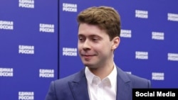 Илья Медведев