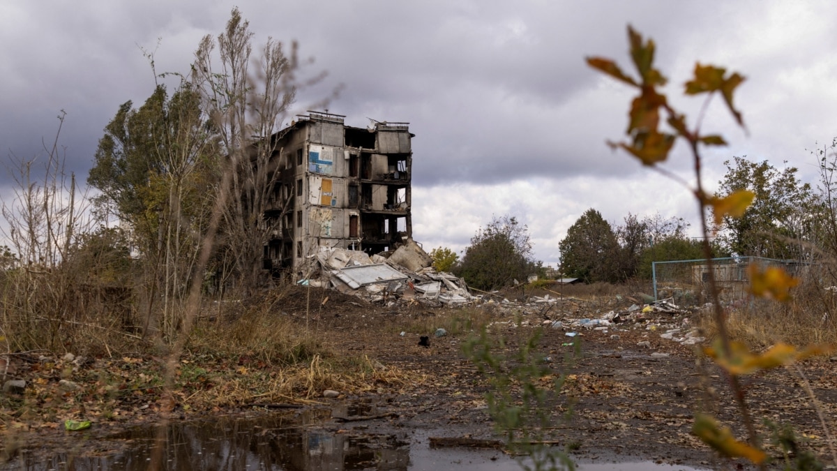 Город рушится на глазах