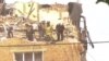 В Харькове ракета России попала в кровлю пятиэтажки: плиты с верхнего по первый этаж обвалились, начался пожар
