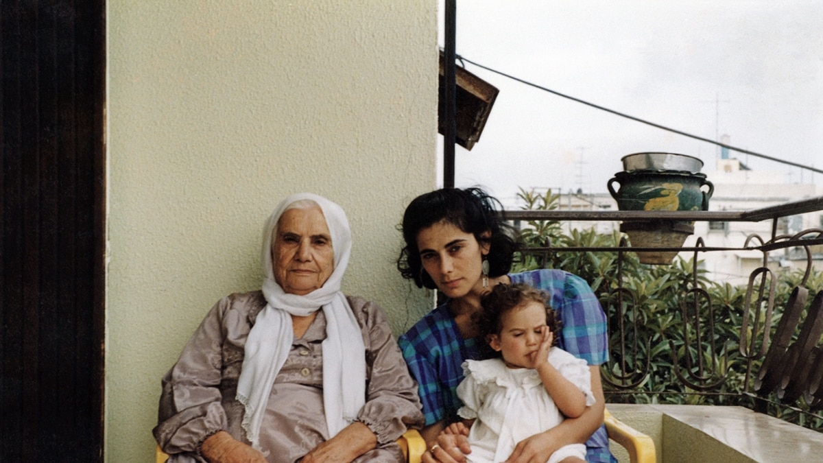 Нерасказанная история палестинских женщин. В Венеции показали картину Лины  Суалем и Хиам Аббасс 