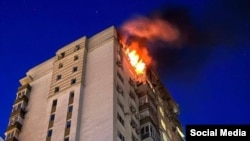Киев, 30 мая 2023 года. Пожар в многоэтажном доме в Голосеевском районе