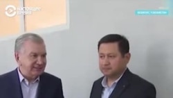 Президент Узбекистана приехал в школу и предложил заложить часть окон в здании кирпичом: "А то зимой холодно, а летом – жарко"