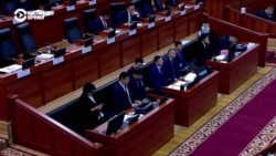 В Кыргызстане в первом чтении приняли законопроект об "иноагентах"