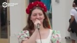 "Очень душа болит и хочется помогать, чем можем": брат и сестра поют на улицах Лос-Анджелеса в помощь Украине