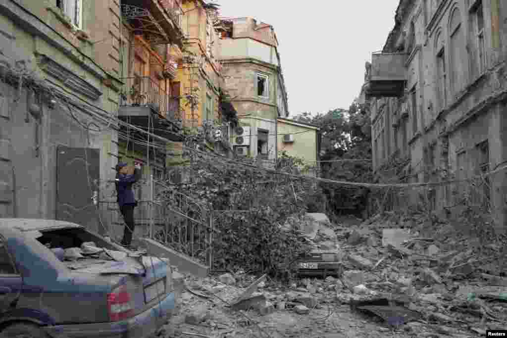 Глава Одесской областной администрации Олег Кипер&nbsp;сообщил, что разрушены шесть домов, повреждены десятки автомобилей