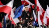 "Польки и поляки никогда не капитулируют". Спустя 8 лет премьер-министром Польши снова стал Дональд Туск