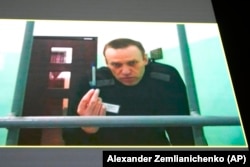 Алексей Навальный участвует по видеосвязи из колонии в Мелехово в заседании Верховного суда по его жалобе, 22 июня 2023 года. Фото: AP