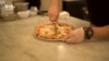Подорожает ли знаменитая нью-йоркская пицца и что влияет на рост цен? 
