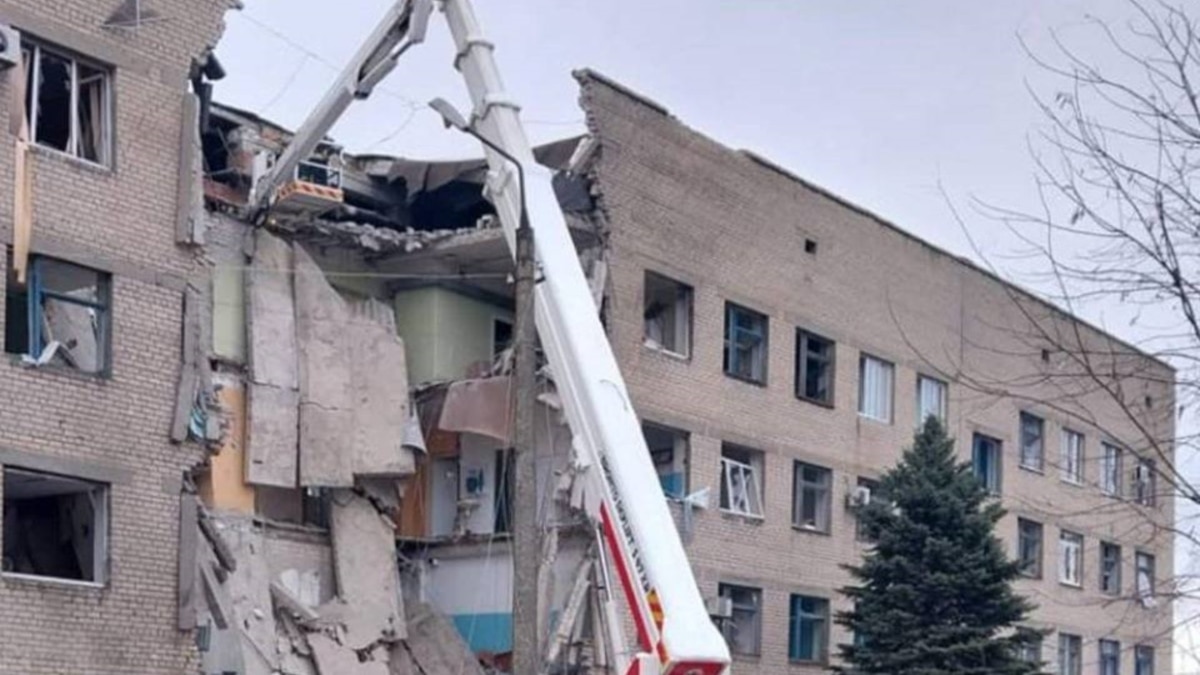 Главное: обстрел больницы в Селидово