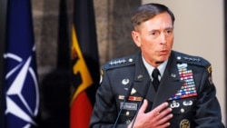 Генерал Дэвид Петреус в 2011 году, сразу после ухода с поста командующего международными силами в Афганистане