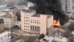 Утро: взрывы в здании ФСБ. Встреча Путина с бизнесменами 