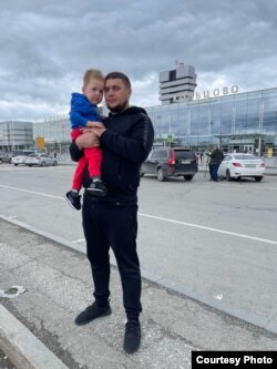 Дмитрий Бахтин с сыном Мишей
