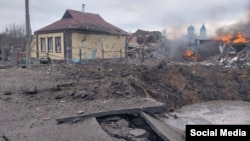 Последствия ракетного удара войск РФ по поселку Боровая в Харьковской области, 6 марта 2024 года