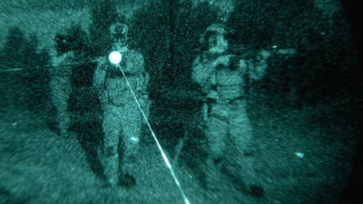 В ГУР утверждают, что украинские спецназовцы высадились в ...