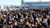 Больше года в центре Бишкека запрещены мирные собрания и митинги. Как с ним пытаются бороться?