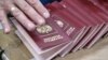 В 2022 году около тысячи россиян заменили паспорта из-за "изменения пола". Это рекорд за последние годы 