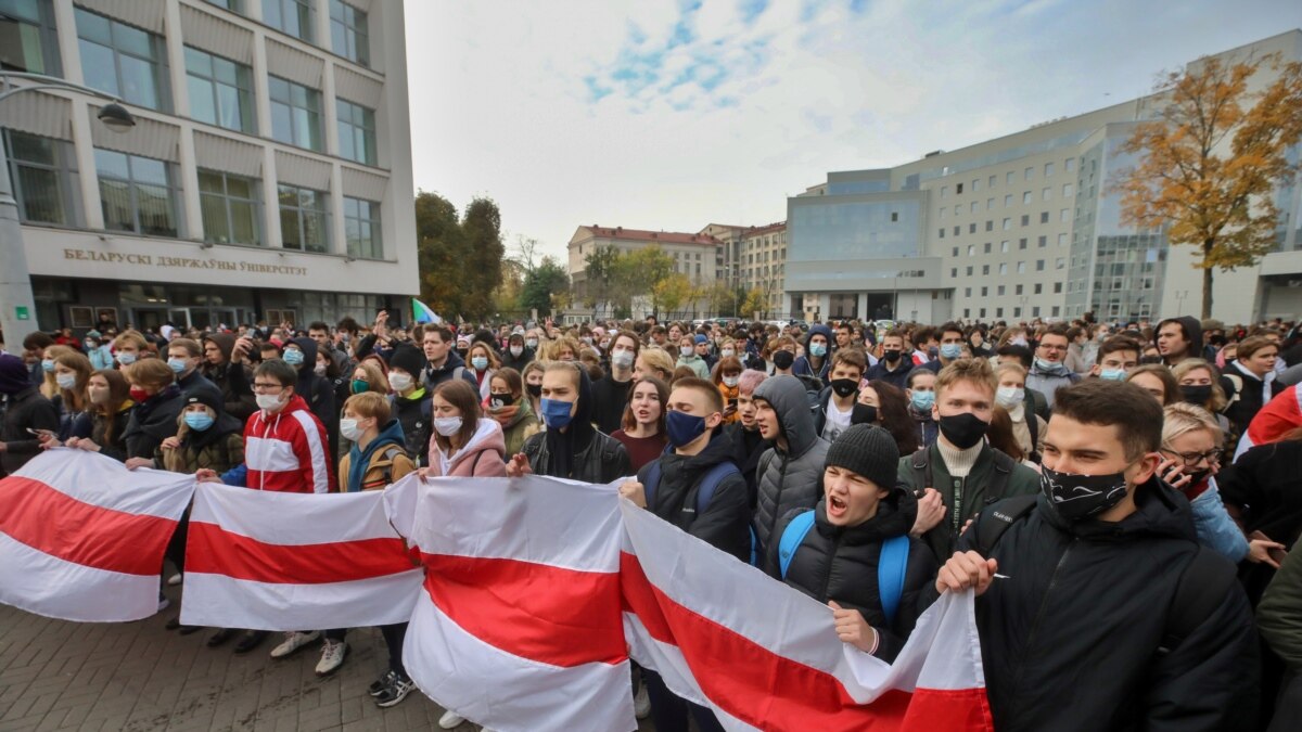 Актуальная беларусь. Студенты пикет. Студенты Беларусь и Россия. Университет для репрессированных Лукашенко. Репрессии Лукашенко.