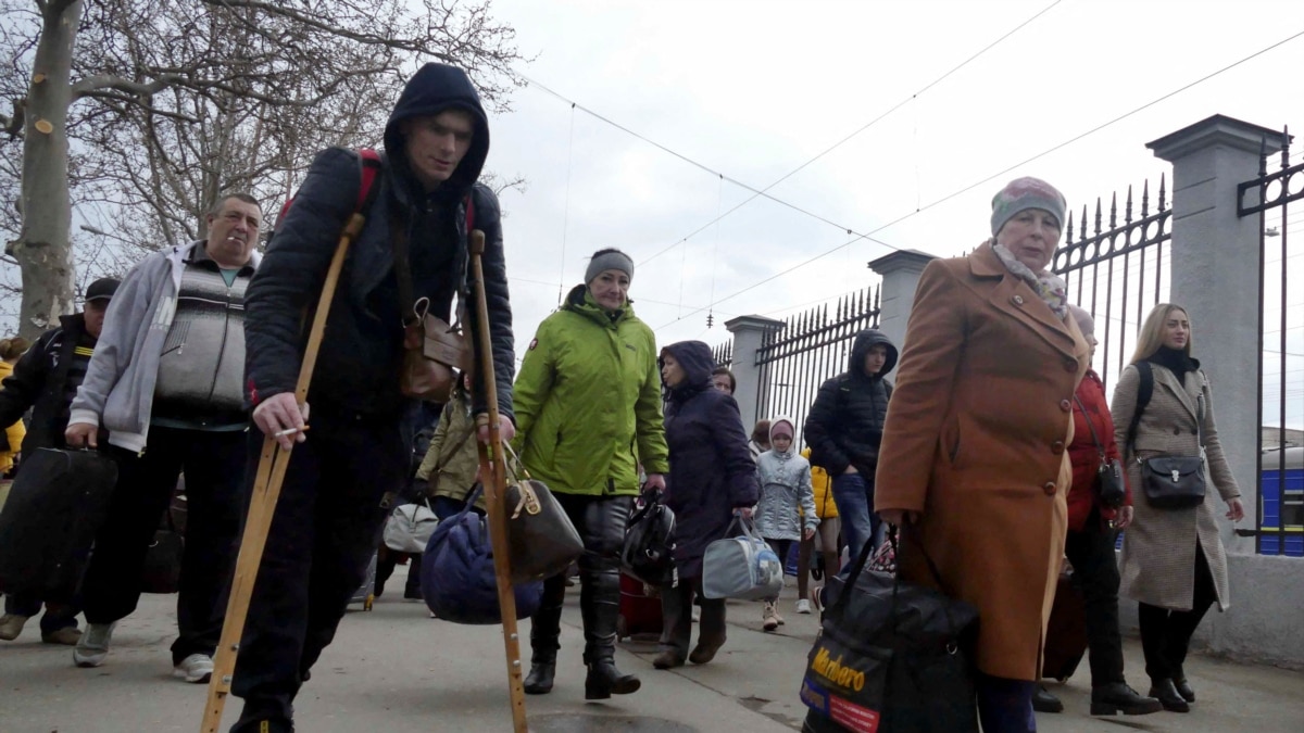 Николаев в первой линии обороны со стороны южного фронта. Здесь небезопасно