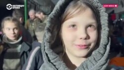 "Хочется домой, хочется солнце увидеть": как живут сотни людей в укрытиях "Азовстали" в Мариуполе