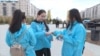 В Казахстане раздают голубые ленточки вместо георгиевских