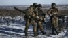 Украинский военный обещает, что россиян "выбьют" из Соледара": "В части, где штурмовые отряды РФ, негде держаться, они как мишень в тире"