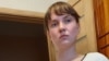 В России заочно приговорили к 5,5 годам колонии жену активиста Ричарда Роуза. Ее обвинили в военных "фейках" и призывах к терроризму