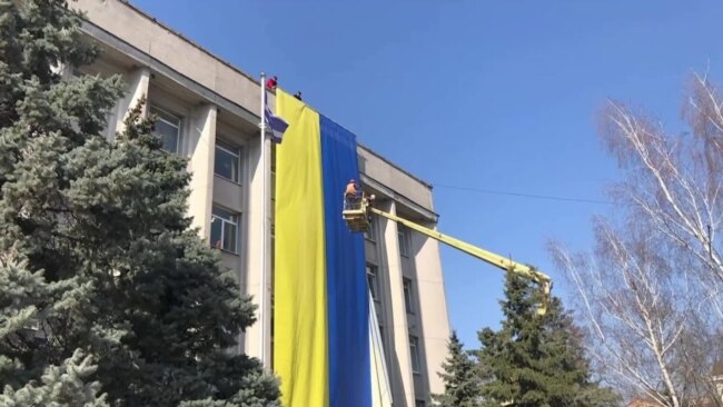 Как Херсон живет месяц под оккупацией войск РФ