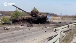 Застрявшие в грязи российские танки и кофе для украинских военных: как выглядит наступление ВСУ в Киевской области