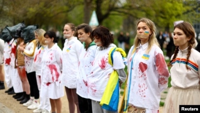 школьницы издевательства В Кыргызстане пройдет кампания против насилия в отношении женщин и девочек